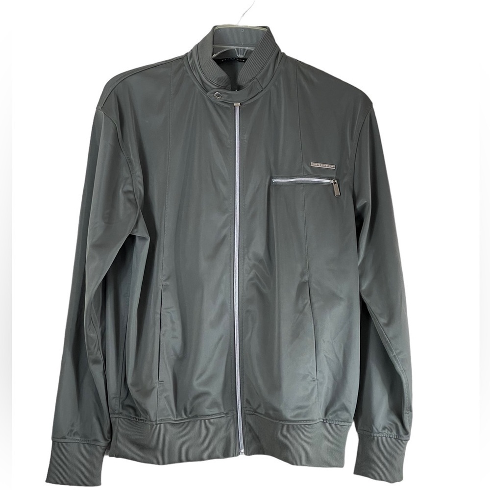 Sean John light weight jacket. Size large. GUC